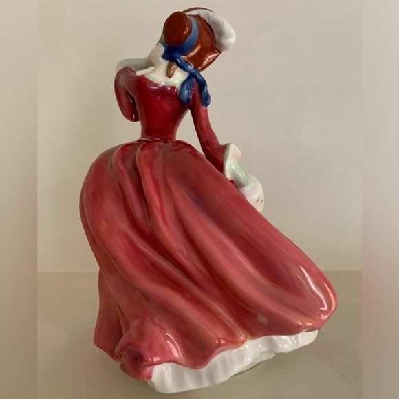 Royal Doulton “Autumn Breezes”  HN1934 porcelain figurine - Picture 3 of 5